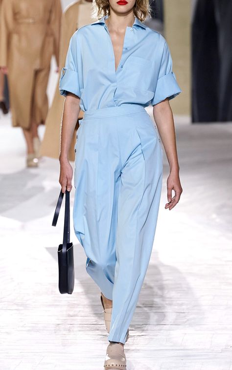 Blue Monochromatic Outfit, Hermes Shirt, All Blue Outfit, Blue Pants Outfit, Pastel Trends, Fashion Trend Report, Androgynous Outfits, Summer Pants Outfits, Monochromatic Outfit