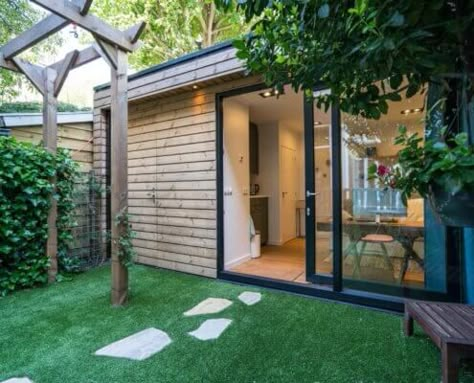 Prefab Office, Contemporary Garden Rooms, Tiny Office, Garden Home Office, Glam Living, Contemporary Garden, Container House Design, Garden Shed, Garden Room