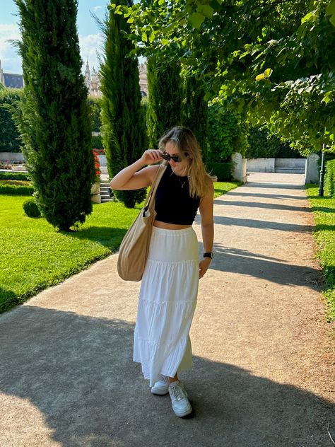 European Outfit, Outfit Style, Style Women, Travel Outfit, Austria, Style Inspiration, Fashion Outfits, Outfit Inspo, Travel