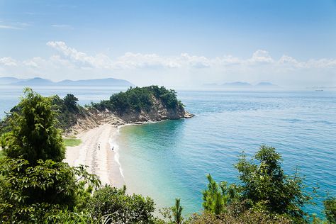 Naoshima island Uk Holiday Destinations, Naoshima Island, Japan Sea, Japan Itinerary, Underwater Photographer, Aomori, Gunma, Kumamoto, Oita