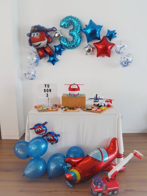 Jett of Super Wings 
#igcakes #fondantcakes #cupcakes #3dcakes #twotiers #buttericingcake #satinice #satinicegumpaste  #sayajualkek #royalicingcookies #weddingcake #fondantcookies #ihavesweettooth #ihstfondantcakes #cookieartistmalaysia #cakeartistmalaysia #ihst3dcake Super Wings Birthday Party Decorations, Super Wings Birthday Party, Baby Birthday Ideas, Super Wings, Butter Icing, 3d Cakes, Fondant Cookies, Royal Icing Cookies, Fondant Cakes