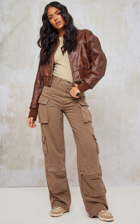 Brown Cargos Outfit Women, Brown Cargo Pants Outfit Women, Cargo Outfits Women, Brown Cargo Pants Outfit, Cargo Outfit, Cargo Pants Outfit Women, Brown Cargo Pants, Cargo Pants Outfit, Jeans Cargo