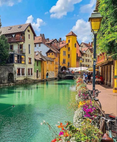 Lake Annecy, Annecy France, France Photos, Cities In Europe, Best Sunset, Most Beautiful Cities, City Break, Best Cities, South Of France