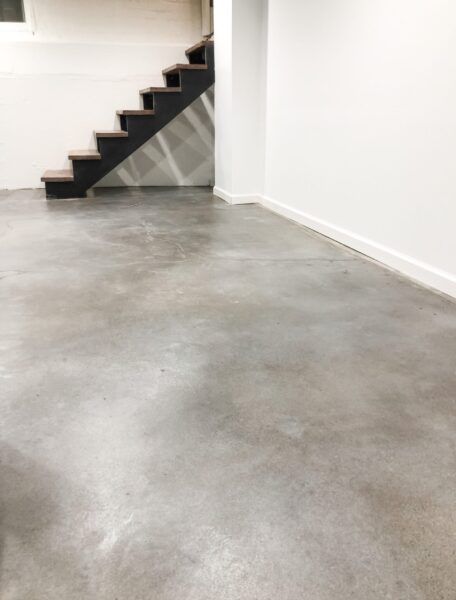 Stained Concrete Basement Floor Light Stained Concrete Floors, Cement Floor Bathroom, Indoor Concrete Floors, Indoor Concrete Floor Ideas, Stained Concrete Basement Floor, Acid Wash Concrete, Painted Cement Floors, Polish Concrete, Finished Concrete Floors