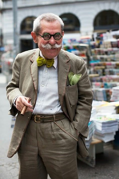 Men With Moustache, The Sartorialist, Older Man, Advanced Style, Men Street, Interesting Faces, 인물 사진, Style And Grace, Gentleman Style