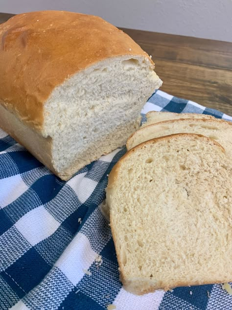 Sourdough Discard Sandwich Bread – Over Easy Homestead Sourdough Discard Sandwich Bread, Discard Sandwich Bread, Greek Yogurt Bread, Fluffy Bread Recipe, Amish Bread Recipes, Sandwich Bread Recipe, Yogurt Bread, Amish Bread, Best Homemade Bread Recipe