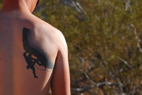 Climbing Tattoo Ideas, Climber Tattoo, Rock Climbing Tattoo, Climbing Tattoo, Rope Tattoo, Pine Tattoo, Tattoo Cool, Colorado Tattoo, Silhouette Tattoos