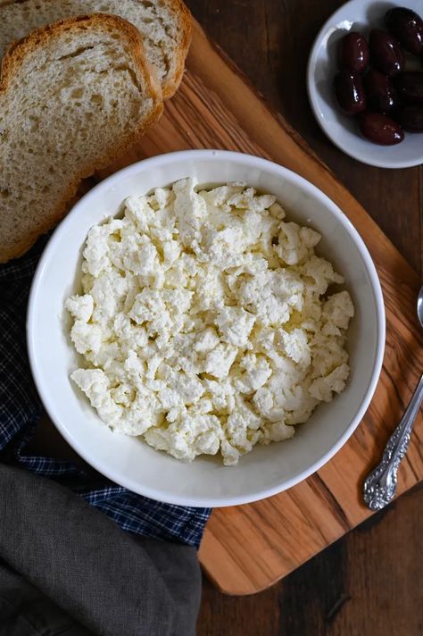 Learn all about mizithra (myzithra) and how to make the soft version of this Greek cheese Making Cheese At Home, Mizithra Cheese, Greek Recipes Authentic, Greek Appetizers, Greek Cheese, Lactose Free Milk, Clam Recipes, Greek Cooking, Sour Taste