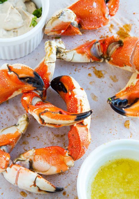 Jonah Crab Claws Recipe, Crab Claw Recipes, Fancy Seafood, Scallops And Shrimp, Stone Crab Claws, Seafood Recipes Crab, Restaurant Style Recipes, Stone Crab, Seafood Boil Recipes