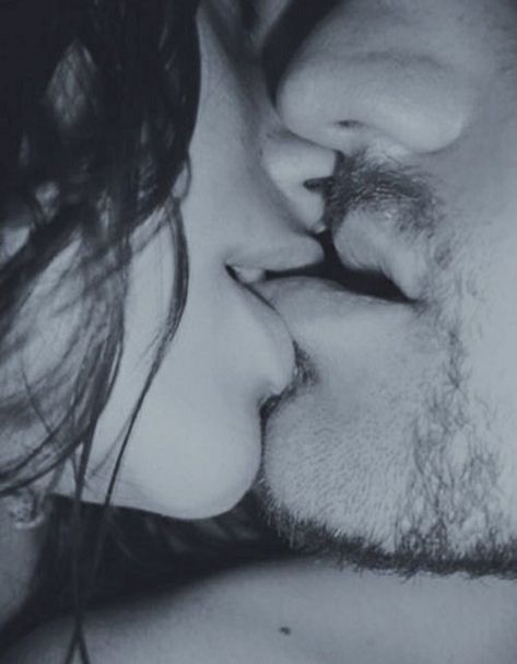 Man’s lips / Woman / kiss Types Of Kisses, Good Kisser, Kiss Images, Image Couple, Romantic Gestures, Kissing Couples, Cute Couples Kissing, Jean Michel, Photo Couple