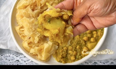 Tasty 30-Minute Curry Canned Chickpeas and Potatoes Chickpeas And Potatoes, Curry Chickpeas, Trinidadian Food, Chickpea And Potato Curry, Trinidad Food, Trinidadian Recipes, Guyanese Recipes, Vegan Comfort Food Recipes, Trinidad Recipes