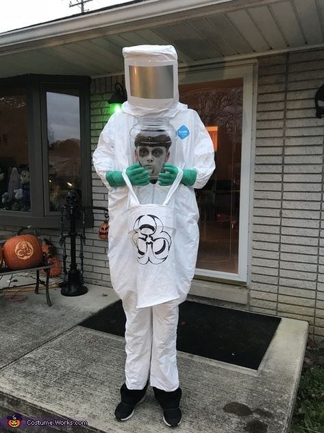 Head in a Jar Costume - Halloween Costume Contest Head In A Jar Halloween Costume, Head In A Jar Costume, Army Halloween Costumes, Head In A Jar, 2017 Halloween Costumes, Creepy Food, Emergency Response Team, Horror Costume, Homemade Costume