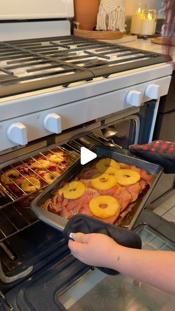 Marisol Benitez on Instagram: "Holiday Ham Easy Recipe

1 spiral ham (purple package)
Glaze included
1/2 cup brown sugar
1/4 cup honey
15 whole cloves
The juice of 2 cans of pineapple slices
3 cans pineapple slices" Spiral Ham, Honey Ham, Holiday Ham, Brown Sugar Glaze, Pineapple Slices, Canned Pineapple, Ham Recipes, Easy Recipe, Brown Sugar