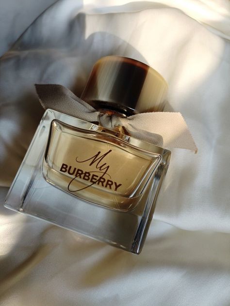 My Burberry Fragrance Burberry My Burberry Perfume, Burrbery Parfume, My Burberry Perfume, Burberry Perfume Women, Perfume Content, Perfume Burberry, Silent Luxury, Burberry Weekend, Burberry Fragrance