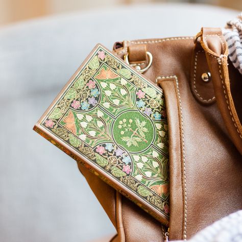 Paperblanks Flexi notebook POETRY IN BLOOM Flexi Notebook Poetry, Herbalist Notebook, Anthropologie Notebook, Flowers In Notebooks, Paperblanks Journal, Pretty Notebooks, Percy Bysshe Shelley, Pressed Flower Notebook, Grimoire Journal