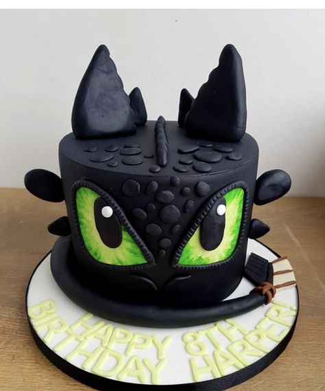 How To Train Your Dragon Cakes, Toothless Birthday Party Ideas, How To Train Your Dragon Birthday Cake, How To Train Your Dragon Birthday, How To Train Your Dragon Birthday Party, Dragon Cakes For Kids, How To Train Your Dragon Cake, How To Train Your Dragon Party, Toothless Birthday Cake