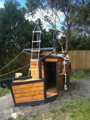 Part 2 of our collection of 10 amazingly awesome cubby houses. Gather ideas for the ultimate cubby house hideaway for your kids! Let the adventures begin... Diy Backyard Pool Oasis, Pirate Ship Playhouse, Cubby House Ideas, Outdoor Kids Play Area, Pirate Ships, Diy Playground, Cubby House, Outdoor Play Area, Kids Outdoor Play