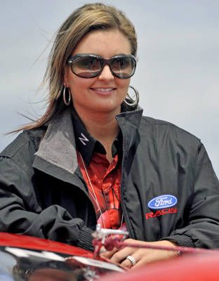 ERICA ENDERS Erica Enders, Nascar Drivers, Drag Racing, Nascar, Hot Rods, Diva, Quick Saves