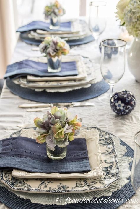 | Hydrangea-inspired Blue and White Tablescape | If you're looking for Easter dinner or spring table ideas, this blue and white table setting has a hydrangea centerpiece that is perfect for the occasion. The blue and white place setting is really pretty, too. Blue And White Table Setting, White Table Setting, White Tablescape, Dinner Party Table Settings, White Table Settings, Kitchen Table Centerpiece, Hydrangea Centerpiece, Tafel Decor, Table Setting Inspiration