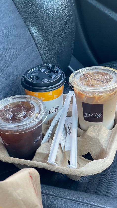 Mccafe Iced Coffee, Mccafe Coffee, Mcdonalds Coffee, Vanilla Iced Coffee, Car Life, American Diner, Ice Coffee, Coffee Date, French Vanilla