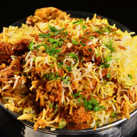 Hyderabadi Biryani Photography, Dum Biryani Photography, Mutton Biryani Photography, Hyderabad Biryani, Mutton Dum Biryani, Rice Fritters, Clay Pot Rice, Tasty Rice Recipes, Chickpea Rice