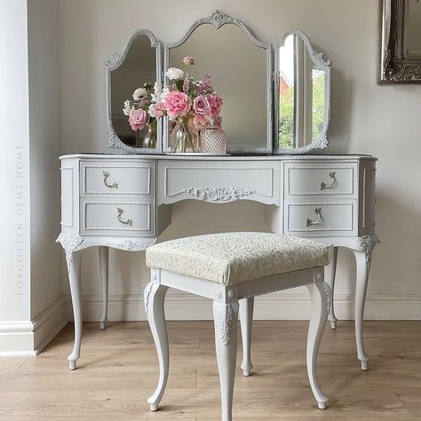 Antique vanity makeover