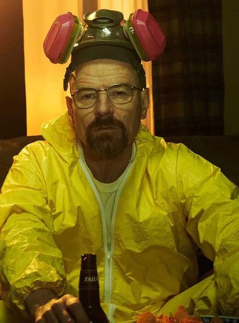 Feel like Heisenberg when going to your next halloween party with this spooky chemistry suit. Walter White, Breaking Bad, White