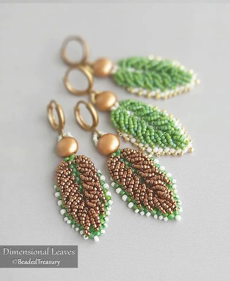 5 Quick Leaf Beadwork Jewelry Tutorials / The Beading Gem Seed Bead Patterns Free, Leaves Earrings, Bead Crochet Patterns, Beaded Leaf, Seed Bead Patterns, Seed Bead Tutorial, Necklace Patterns, Beaded Earrings Patterns, Beading Tutorial