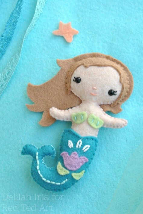 Little Mermaid Doll Pattern - make this lovely Felt Mermaid Doll with our Free Doll Pattern by Delilah Iris . Felt Doll, sewing with kids #felt #sewing #doll #mermaids #summer Felt Mermaid, Easy Felt Crafts, Felt Craft Projects, Felt Animal Patterns, Mermaid Crafts, Felt Crafts Patterns, Mermaid Diy, Felt Crafts Diy, Diy Event