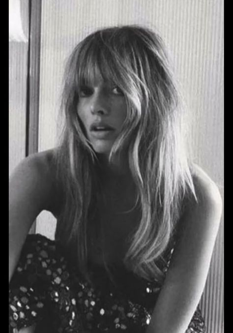 Long Shag Fringe, Exaggerated Layers Hair, 70s Long Hair With Bangs, Modern Bridgette Bardot Hair, 70s Fringe Bangs Long Hair, Boho Fringe Hair, 70s Shag With Bangs, 70s Haircuts Straight Hair, Vintage Shag Haircut