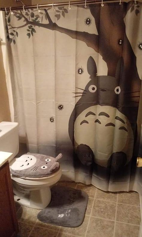 Studio Ghibli Bathroom Ideas, My Neighbor Totoro Room Decor, Anime Bathroom Decor, Studio Ghibli Bathroom Decor, Totoro Room Ideas, Studio Ghibli House Decor, Studio Ghibli Bathroom, Studio Ghibli Bedroom Aesthetic, Totoro Bathroom