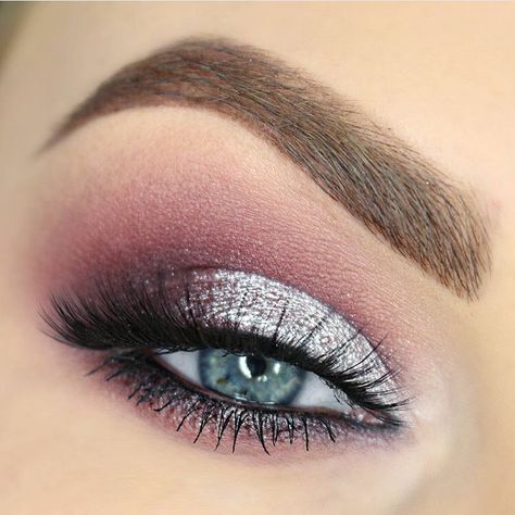 Beautiful Dual Tones The combination of the warm and cool tones really fits in well this season. Flawless look created by @fashionandfoundation. Check her out for more inspo. Lashes: "Ruthless" #BeautyConvict #ruthlesslashes #luxuriouslashes #veganlashes Pink And Silver Eyeshadow Prom Makeup, Pink And Silver Smokey Eye, Pink Silver Eyeshadow, Pink Silver Eye Makeup, Silver And Pink Makeup Looks, Pink And Silver Makeup Looks, Pink And Silver Eye Makeup, Silver And Pink Makeup, Pink Silver Makeup