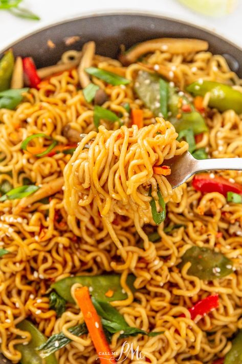 10 minute Ramen Noodle Stir Fry will satisfy your salty, saucy, noodle craving. Veggies and noodles are stir-fried in a spicy garlic ginger sauce and, the best part, it takes less than 10-minutes! #stirfry #ramen Stir Fry Ramen Noodle Recipes, Ramen Stir Fry Sauce, Easy Stir Fry Ramen Noodles, Ramen Noodle Chicken Stir Fry, Top Ramen Stir Fry, Ramen Veggie Stir Fry, Quick Ramen Noodle Stir Fry, Chicken Vegetable Ramen Noodles, Ramen Noodle Stir Fry Vegetable