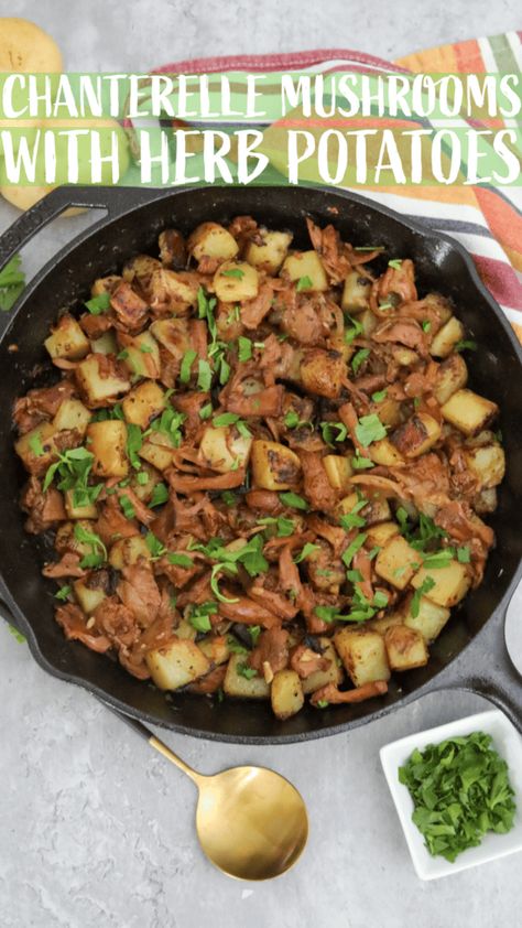 Red Potatoes And Mushrooms, Potato With Mushrooms, Mushroom Shaped Potatoes, Vegan Mushroom Stew Over Mashed Potatoes, Potato Mushroom Recipe, Potatoes With Mushrooms, Mushroom Potato, Herb Potatoes, Potato Mushroom