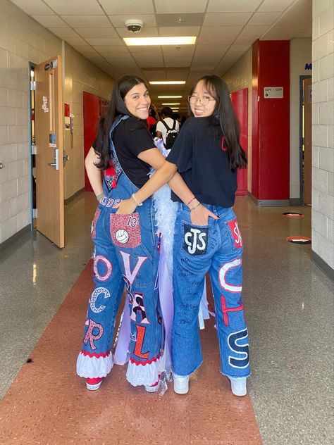 Hoco Overalls Freshman, Senior Overalls 2024, White Senior Overalls Ideas, Senior Overalls Blue And White, Decorated Overalls Senior, Senior Year Pants, Senior Hoco Overalls, Hoco Overalls Seniors, Senior Overalls White