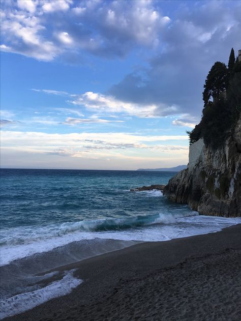 Finale Ligure Finale Ligure, Foto Aesthetic, Vision Boards, My Story, Healthy Lifestyle, Vision Board, Italy, Lifestyle, Collage