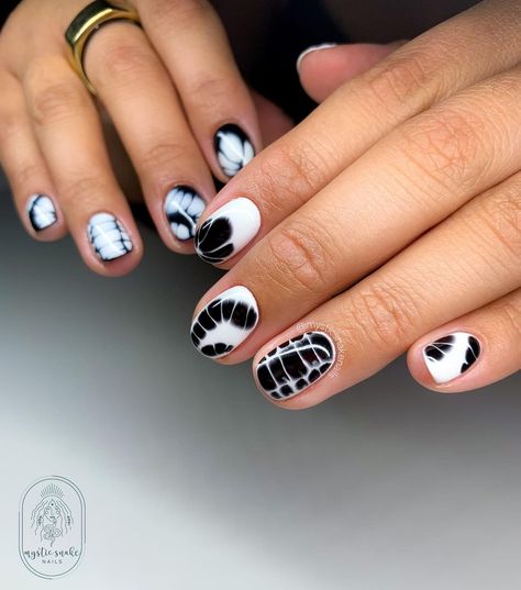 31 Cute Black and White Nails for A Classy Manicure Inspo Cute Black And White Nails, Classy Manicure, Black And White Nails, August Nails, Mens Nails, Halloween Acrylic Nails, Gel Nail Art Designs, Tie Dye Nails, Simple Gel Nails