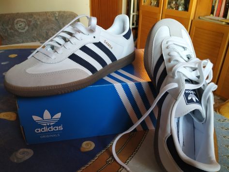 Freddie Mercury Shoes, Freddy Mercury, Adidas Samba Sneakers, Freddie Mercury, Adidas Samba, Dream Wardrobe, Adidas Shoes, Casual Outfit, Adidas Sneakers