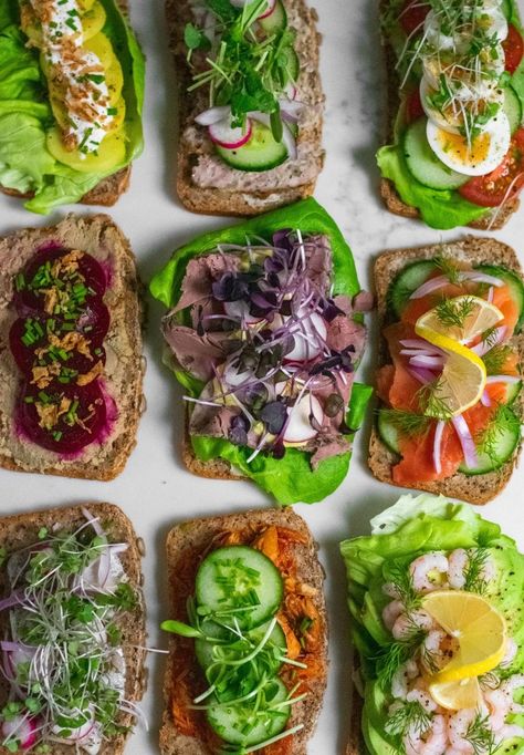 Rye Bread Sandwiches, Nordic Recipe, Bread Toppings, Creamed Cucumbers, Sandwiches Wraps, Open Faced Sandwich, Leftover Bread, Bagel Shop, Pickled Beets