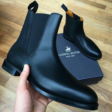 Chelsea Boots Men Outfit, Boots Men Outfit, Gents Shoes, Boots Outfit Men, Black Leather Chelsea Boots, Mens Dress Boots, Gentleman Shoes, Botas Chelsea, Mens Boots Fashion