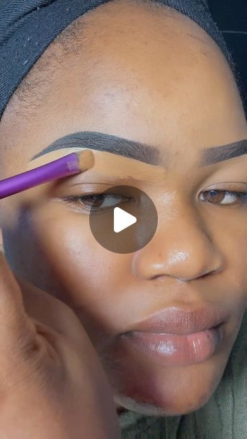 How To Do Eyebrows Black Women, Brow Stencils, How To Do Eyebrows, Eyebrow Hacks, Brow Tutorial, Lymph Massage, Eyebrow Makeup Tips, Building Plans House, Best Eyebrow Products