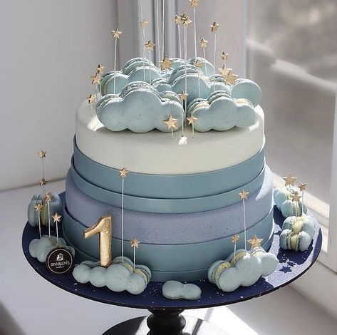 Cloud Birthday cake Torturi Baby Shower, Γενέθλια Mickey Mouse, Tårta Design, Kue Macaroon, Baby First Birthday Cake, Beautiful Birthday Cakes, Baby Birthday Cakes, Simple Birthday Cake, Kue Ulang Tahun