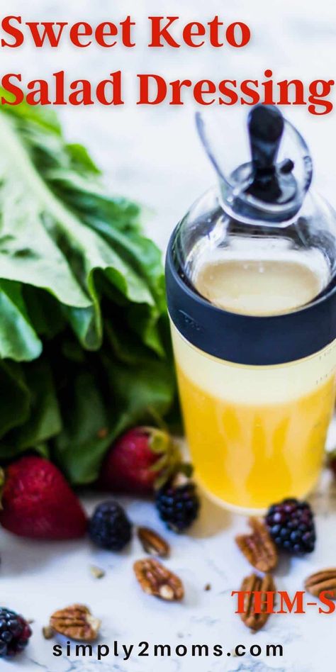 Looking for a great salad dressing for a salad topped with berries or other fruit? This sweet keto salad dressing will be your new favorite! It's the perfect low carb dressing to replace store bought sweet vinaigrettes that are loaded with sugar. This recipe is so easy and fast to prepare, and stores well in your cupboard. Use it on salads that include berries or fruit for the perfect dressing. But it's also wonderful on more savory salads! Keto Vinaigrette Dressing, Keto Dressing, Sugar Free Salad Dressing, Sweet Salad Dressings, Light Salad Dressing, Low Carb Salad Dressing, Low Carb Dressing, Fruit Dressing, Keto Salad Dressing