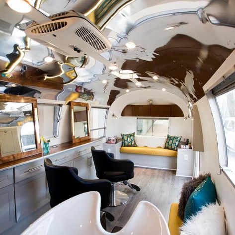 Renovating Caravan, Mobile Nail Salon, Mobile Hair Salon, Mobile Beauty Salon, Mobile Barber, Mobile Hairdresser, Mobile Spa, Mobile Beauty, Vintage Airstream