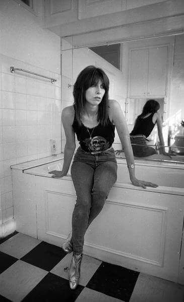 Chrissy Hynde, Classic Rock Artists, Female Rock Stars, Chrissie Hynde, Rock And Roll Girl, Rocker Chick, The Pretenders, Women Of Rock, Rock N Roll Style