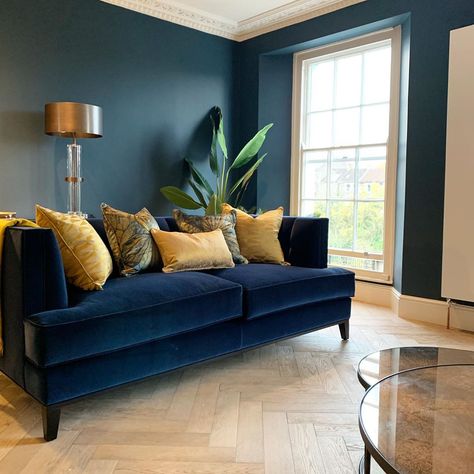 Blue Couch Living, Blue Sofa Living, Blue Sofas Living Room, Blue Couch Living Room, Blue Living Room Decor, Blue Couches, Corner Sofa Set, Living Room Color Schemes, Bilik Tidur