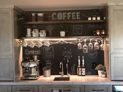 Coffee bar chalkboard wall Bar Chalkboard Ideas, Best Coffee At Home, Chalkboard Paint Wall, Kitchen Organization Countertops, Bar Chalkboard, Chalkboard Coffee, Cozy Kitchens, Coffee Bar Station, Coffee Bar Ideas