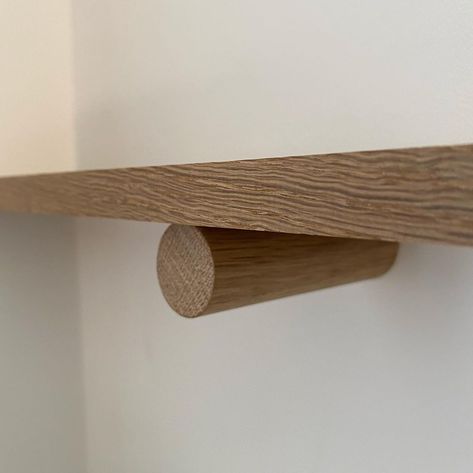 Ben Larribeau Wade Landscapes on Instagram: "Keeping it simple with this oak dowel bracket and finished oak top as a new kitchen shelf.👌🏻 #oakshelf #woodworking #carpentry…" Metal Floating Shelves, Oak Shelves, Living Room Shelves, Kitchen Shelf, Room Shelves, Keeping It Simple, Coach House, Woodworking Carpentry, Shelf Brackets