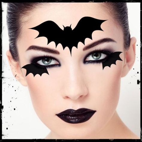 Bat Face Paint, Tattoo Bat, Bat Makeup, Spider Halloween Costume, Carnaval Make-up, Halloween Makeup For Kids, Maquillage Halloween Simple, Bat Eyes, Eyes Halloween