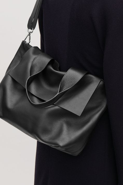 LEATHER TOTE BAG WITH STRAP,  women accessories bags shops, women accessories bags purses,handbags,  women accessories bags chic,  bags designer, women's handbags, bags minimal, bags minimalist, bags simple, Bags Inspiration, Leather Bags Women, Cheap Purses, Leather Totes, Minimalist Bag, Brand Bags, Black Leather Purse, Women Bags Fashion, Cute Purses